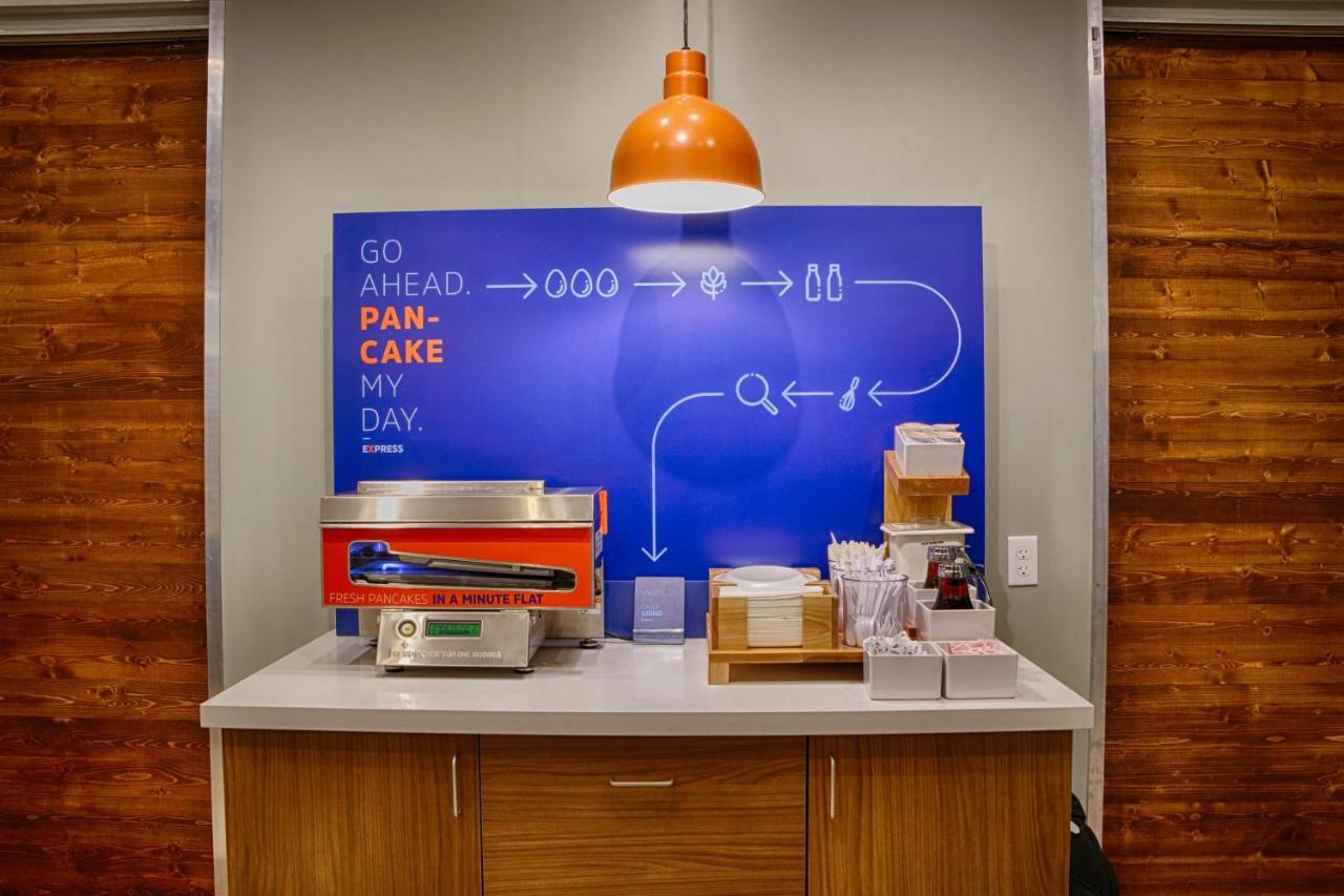 Express & Woodside Laguardia Airport 3* Nova York